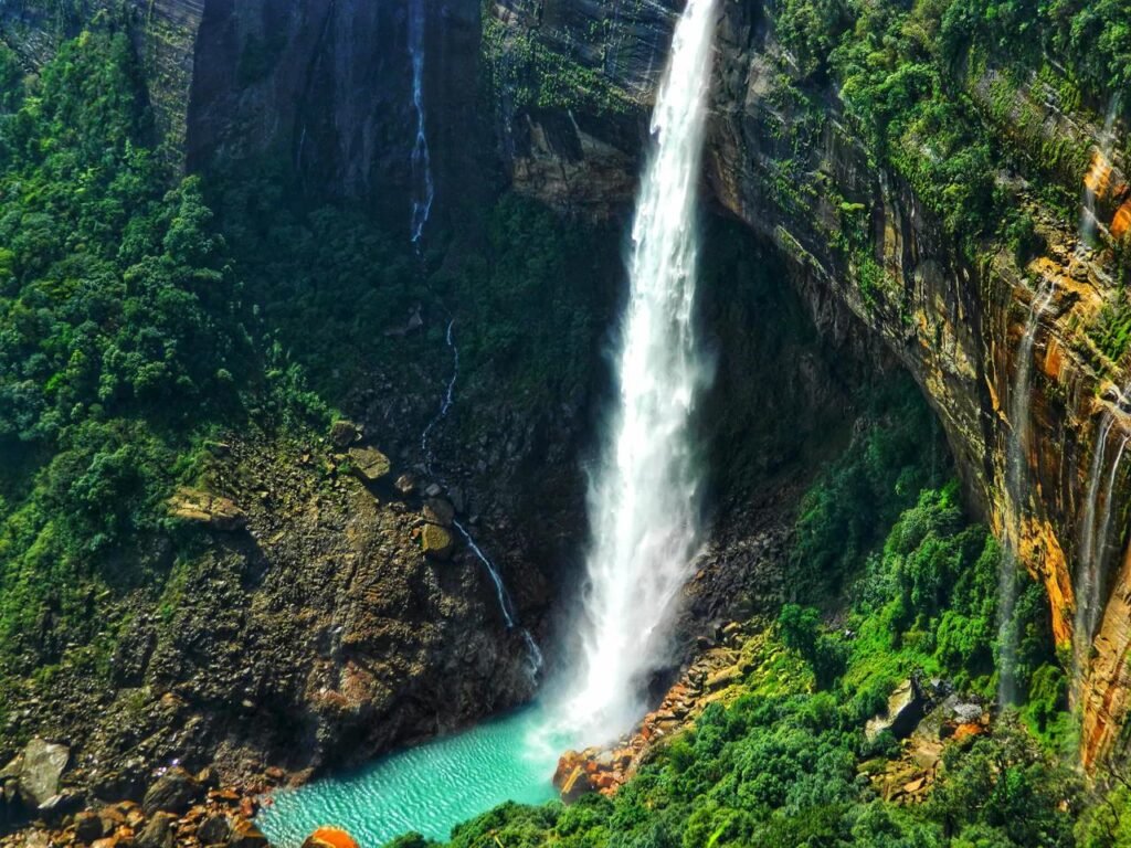 Magnetic Meghalaya Honeymoon Package from Guwahati