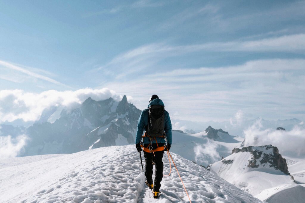 Shimla Kullu Manali Kasol Sissu Atal Tunnel Tour Package from Bangalore Via Delhi / Chnadigarh